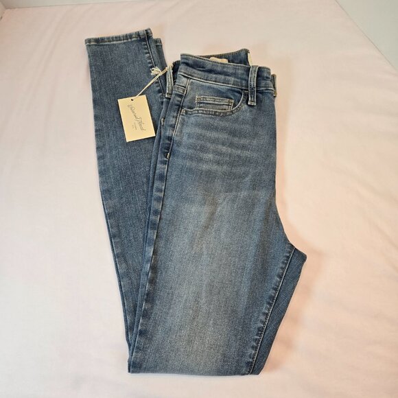 UNIVERSAL THREADS Women's High Rise Skinny Jeans Sz: 4 Light Wash - Picture 3 of 6